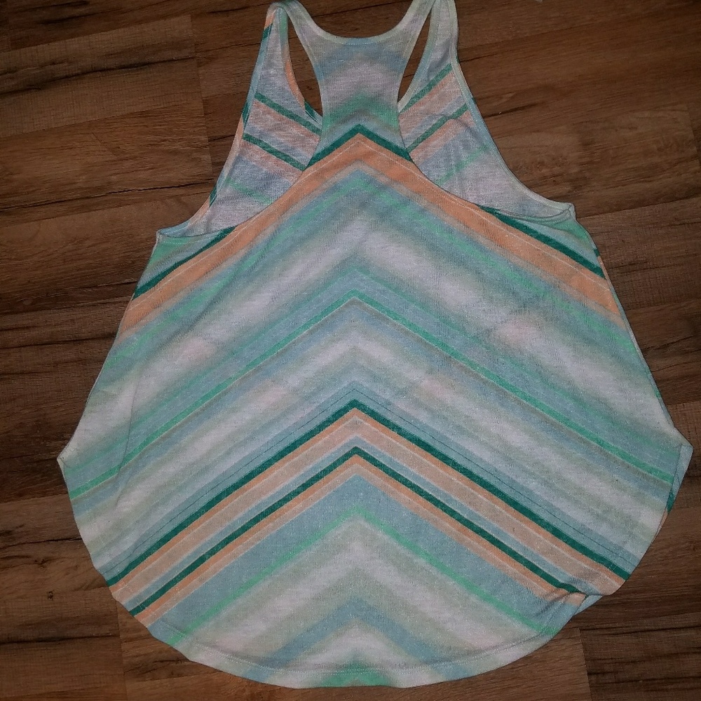 Top - Picture 2 of 2